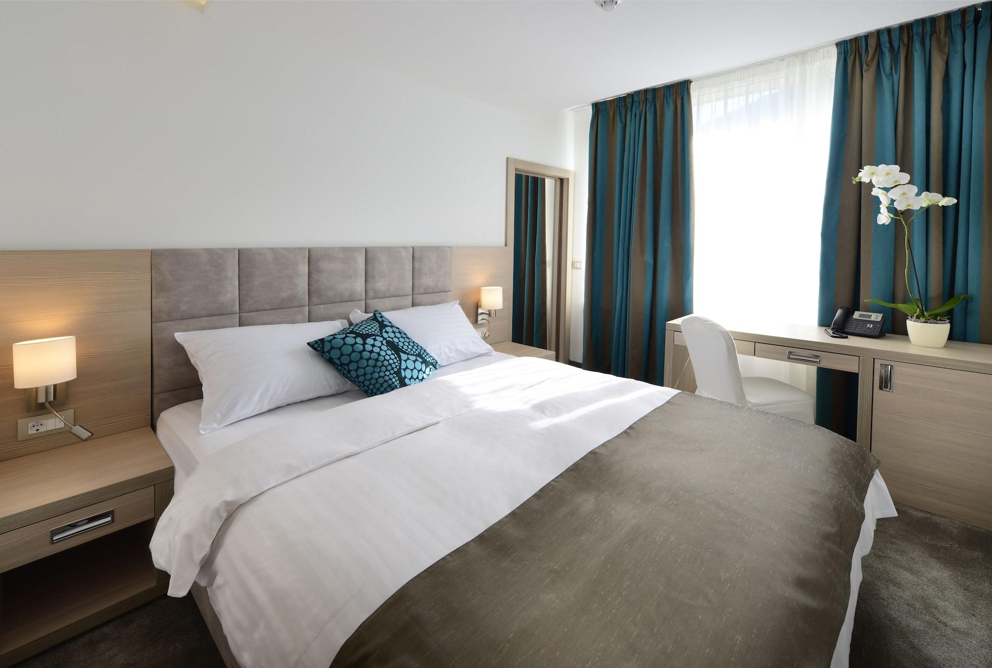 แกรนด์ โฮเทล เอเดรียติก ทู Hotel โอปาติยา ภายนอก รูปภาพ