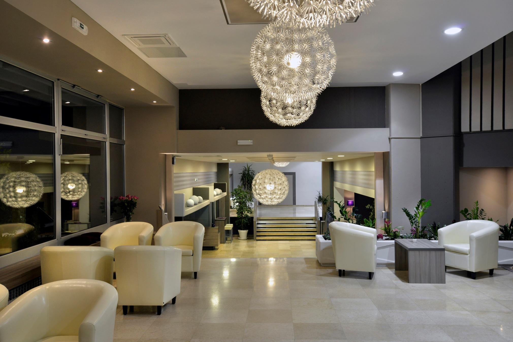 แกรนด์ โฮเทล เอเดรียติก ทู Hotel โอปาติยา ภายนอก รูปภาพ